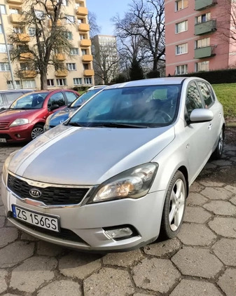 Kia Ceed cena 24800 przebieg: 62400, rok produkcji 2011 z Szczecin małe 11